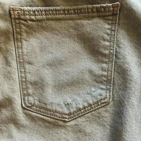 NWT Universal Thread denim light wash mini skirt - Picture 3 of 9